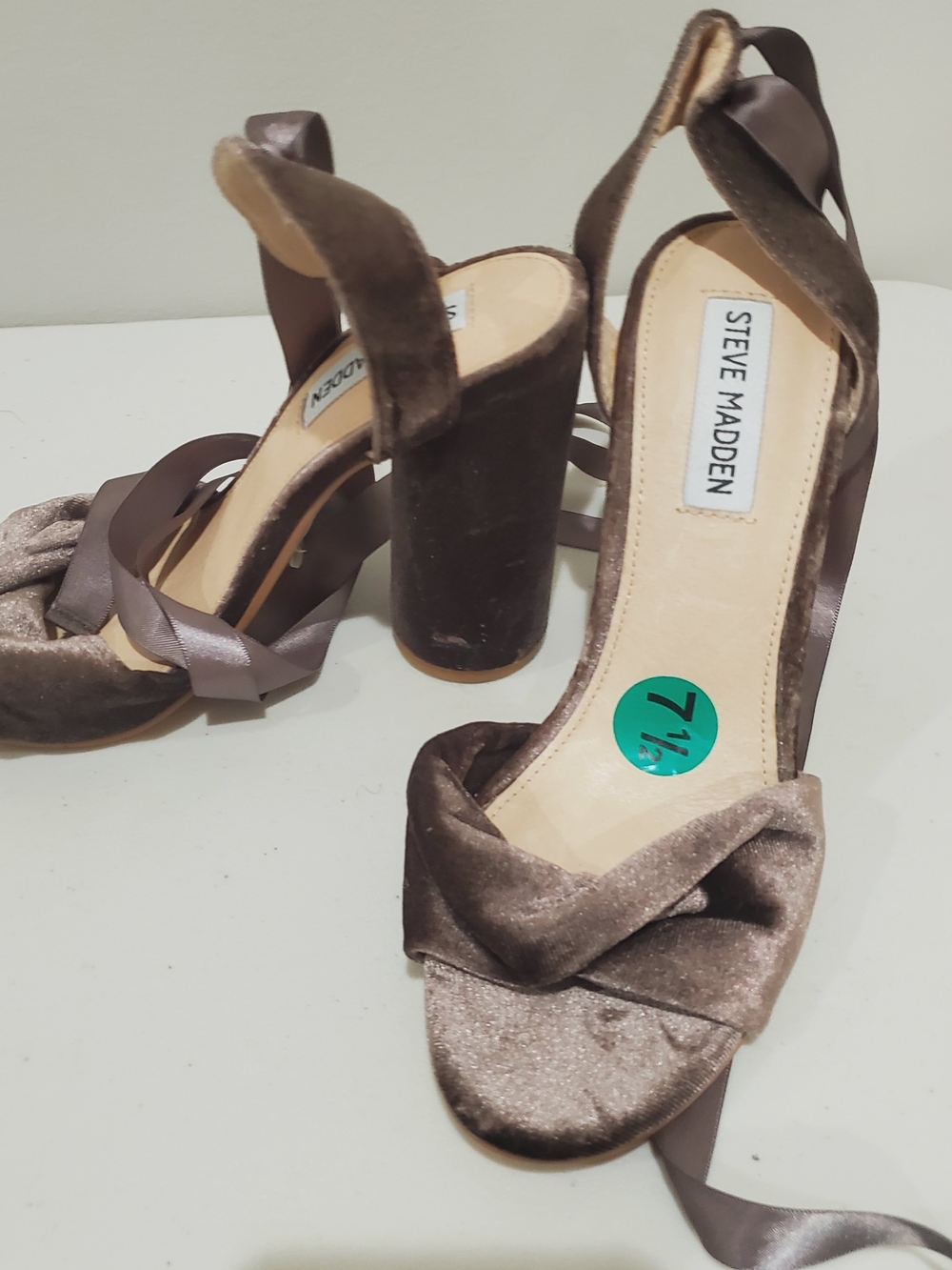 Steve Madden Brown Velvet Knotted Block Heel Sandals